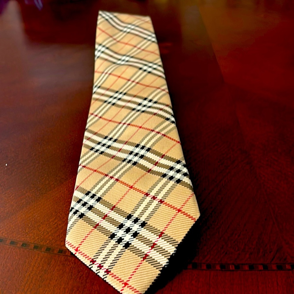 Burberry Check tie